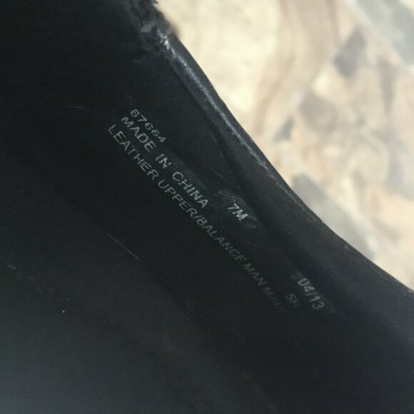 Clarks Black Leather Zipper Shoes - Picture 5 of 10